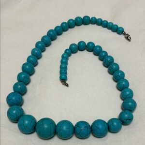 Turquoise stone Bead Necklace